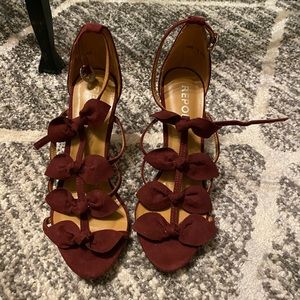 Report brand maroon high heels, size 7.5